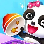 Usměvavá kreslená panda s růžovou mašlí, která drží barevnou misku na modrém pozadí