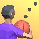 Muž v fialovém tričku drží oranžový basketbalový míč na žlutém pozadí