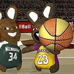 Dva kreslení králíčci v basketbalových dresech s velkými basketbalovými míči na hřišti
