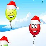 Barevné balonky s vánočními čepicemi na zasněžené krajině s iglú v pozadí