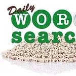 Kostky s písmeny poskládané do hromady s textem Daily Word Search a lupou