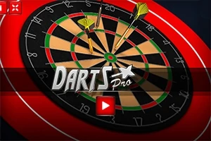 Terč na šipky s třemi zapíchnutými šipkami a nápisem Darts Pro uprostřed