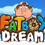 Kreslený chlapec s kšiltovkou stojí za pestrobarevným nápisem FATBOY DREAM na obloze s mraky