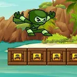 Zelený ninja skáče nad řadou dřevěných beden s lebkou na tropickém pozadí