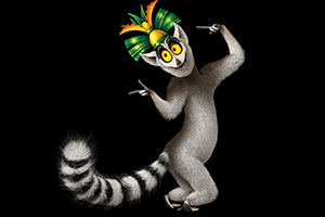 Zábavný lemur s barevnou korunou na hlavě a výrazným pruhovaným ocasem na černém pozadí
