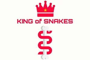 Červená koruna a nápis KING OF SNAKES s hadovitým tvarem uprostřed