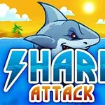 Žralok vyčnívající z vody s nápisem SHARK ATTACK na pozadí slunečného nebe a moře