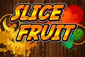 Barevné nápisy Slice Fruit na dřevěném pozadí s ovocnými barevnými skvrnami