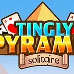 Logo s kartami a pyramidou na modrém pozadí